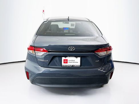 Used 2025 Toyota Corolla LE image 4