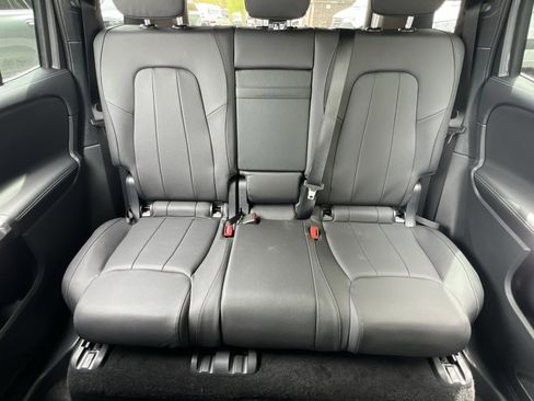 New 2026 Mercedes-Benz GLB 250 4MATIC image 15