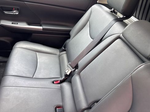 Used 2015 Toyota Prius V Five w/ Advanced Technology Package FWD image 15