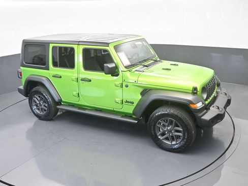 Used 2025 Jeep Wrangler Sport S image 59