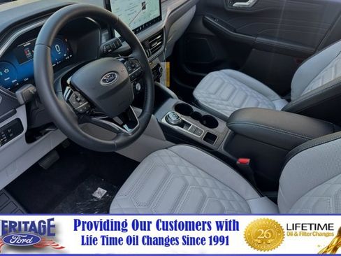 New 2024 Ford Escape SE w/ PHEV Premium Package FWD image 7