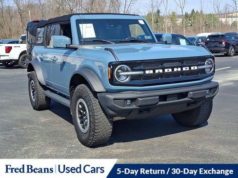 Certified 2022 Ford Bronco Outer Banks w/ Sasquatch Package image 2