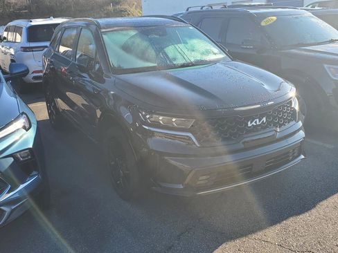 Used 2022 Kia Sorento SX image 2