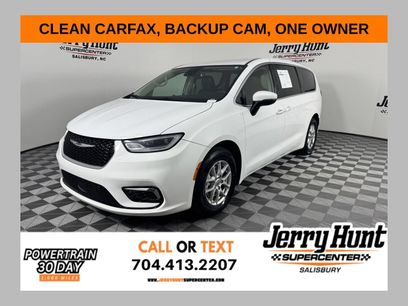 Used 2023 Chrysler Pacifica Touring-L