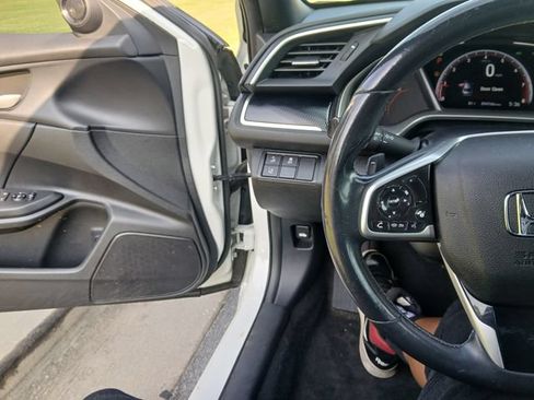 Used 2020 Honda Civic Sport image 28