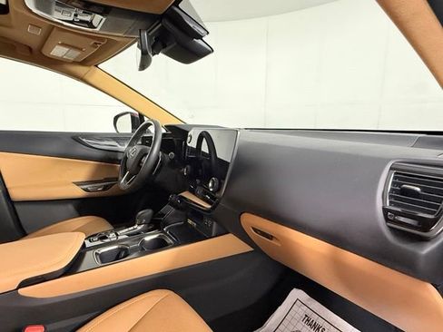 Used 2025 Lexus NX 350 AWD w/ Accessory Package (Z2) image 30