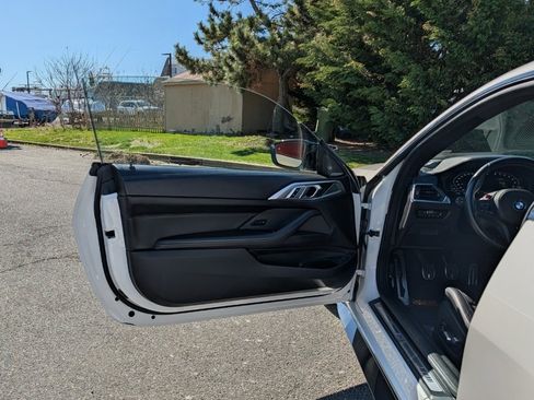 Used 2021 BMW M4 Coupe image 12