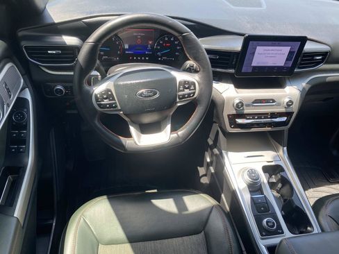 Used 2022 Ford Explorer Timberline w/ Timberline Technology Package AWD/4WD image 16