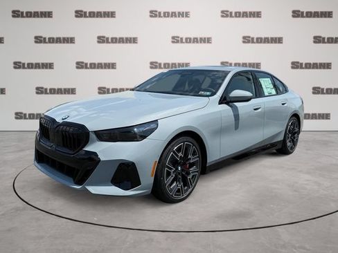 New 2027 BMW 540i xDrive w/ M Sport Package AWD/4WD image 1