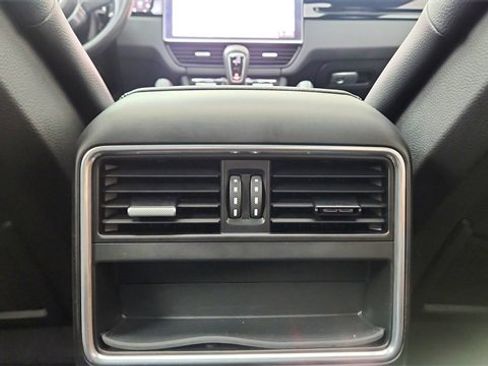 Used 2021 Porsche Cayenne Base image 51