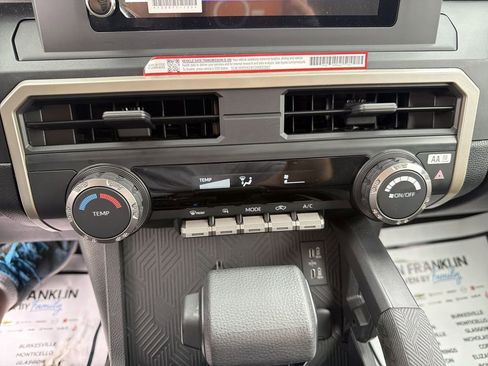 Used 2025 Toyota Tacoma SR image 23