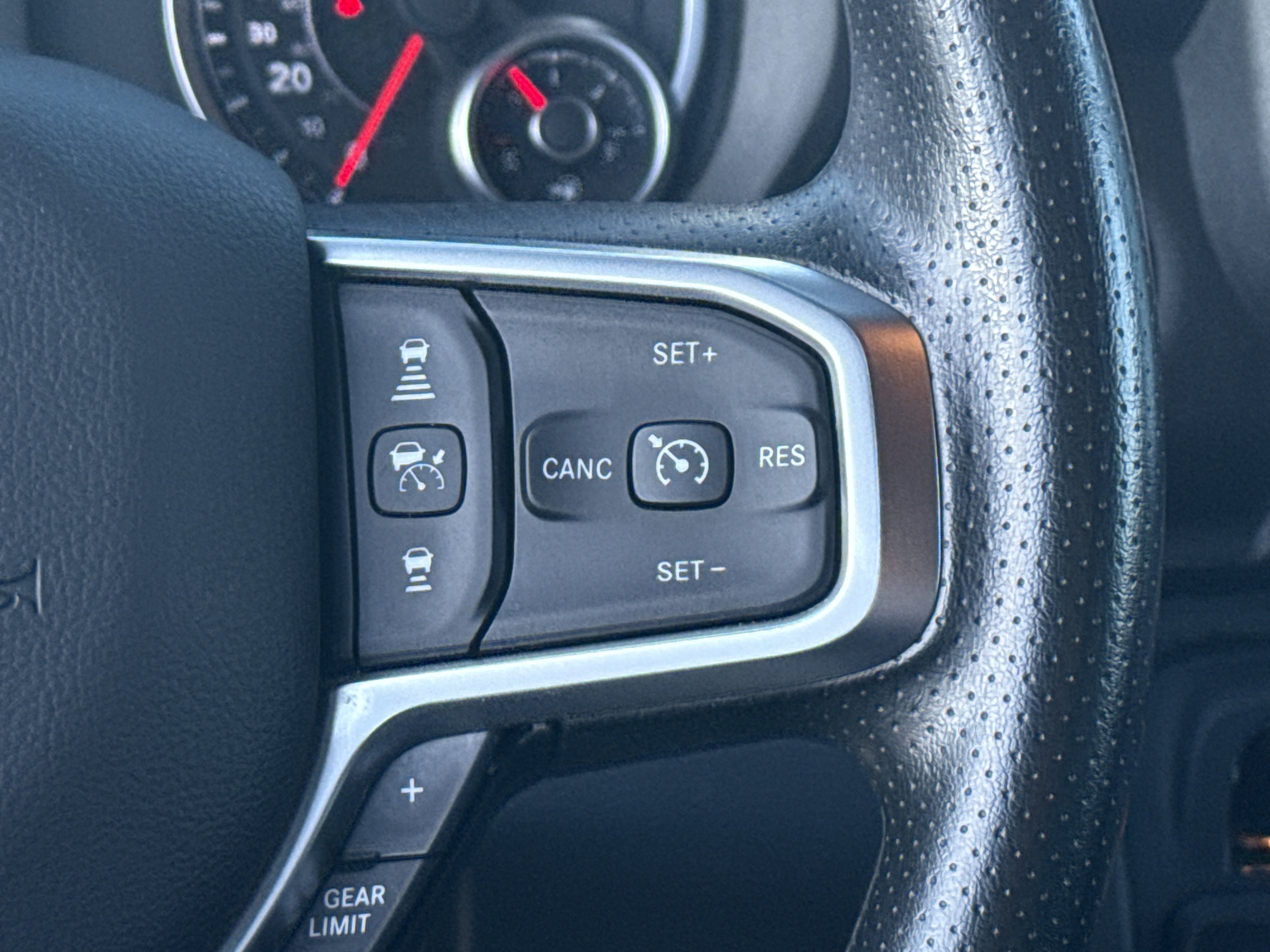 Used 2025 RAM 1500 Tradesman w/ Night Edition AWD/4WD image 10