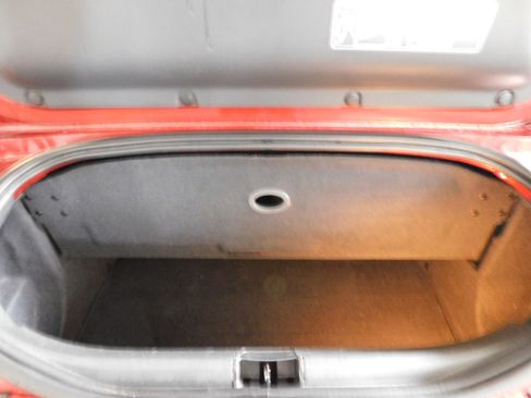 Used 2005 Chrysler Crossfire Limited image 16