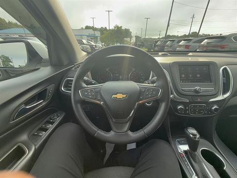 Used 2021 Chevrolet Equinox LT AWD/4WD image 15