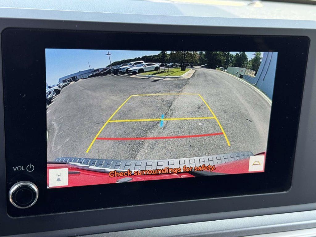 Used 2025 Toyota 4Runner TRD Sport AWD/4WD image 4
