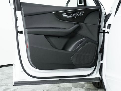 Certified 2022 Audi Q7 2.0T Premium image 17