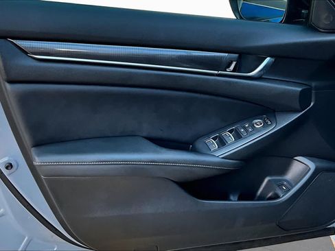 Used 2022 Honda Accord Sport image 22