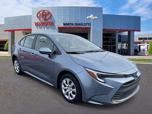 Used 2024 Toyota Corolla LE image 1