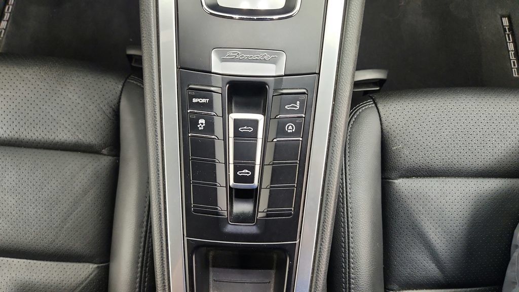 Used 2014 Porsche Boxster S RWD image 37