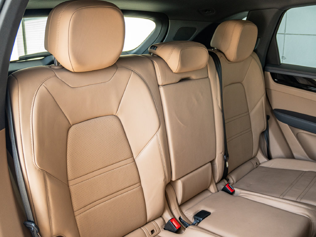 Certified 2021 Porsche Cayenne AWD/4WD image 24