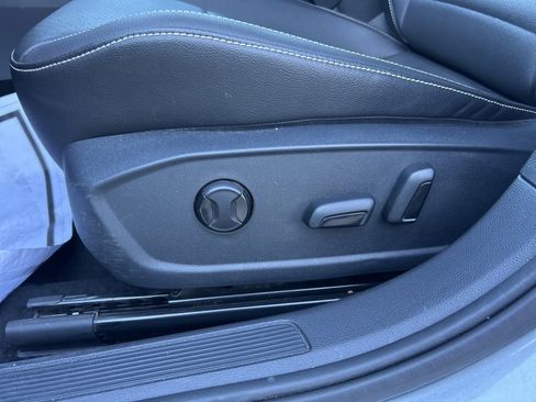 Used 2024 Volkswagen Jetta SE image 14