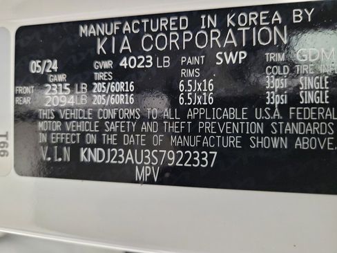 Used 2025 Kia Soul LX image 33