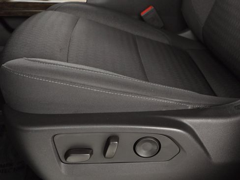 Used 2022 GMC Sierra 1500 Elevation image 30