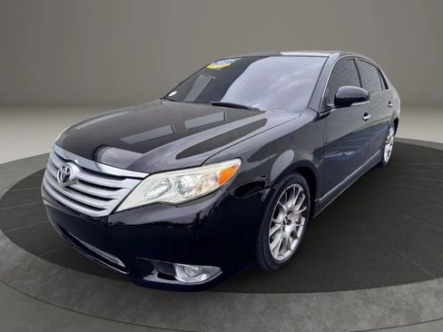 Used 2011 Toyota Avalon Limited image 1