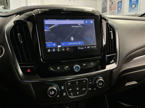 Used 2023 Chevrolet Traverse RS AWD/4WD image 21
