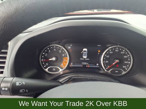 Used 2022 Jeep Renegade Latitude w/ Convenience Group AWD/4WD image 24