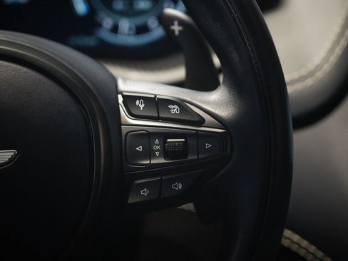 Used 2023 Aston Martin DBX 707 image 16