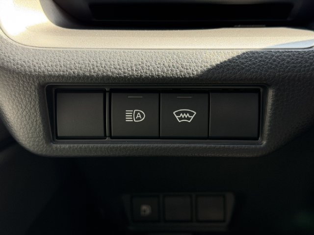 New 2027 Toyota Prius LE FWD image 19