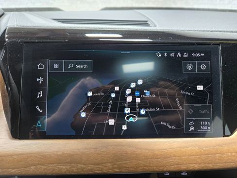 Used 2022 Audi e-tron GT Premium Plus image 25