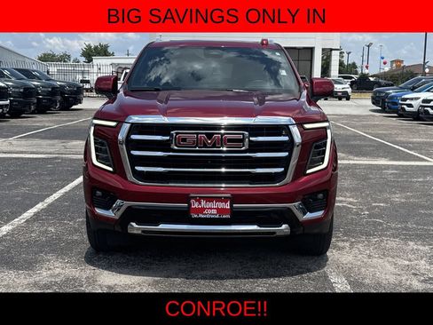 Used 2025 GMC Yukon Elevation w/ Elevation Premium Package AWD/4WD image 2