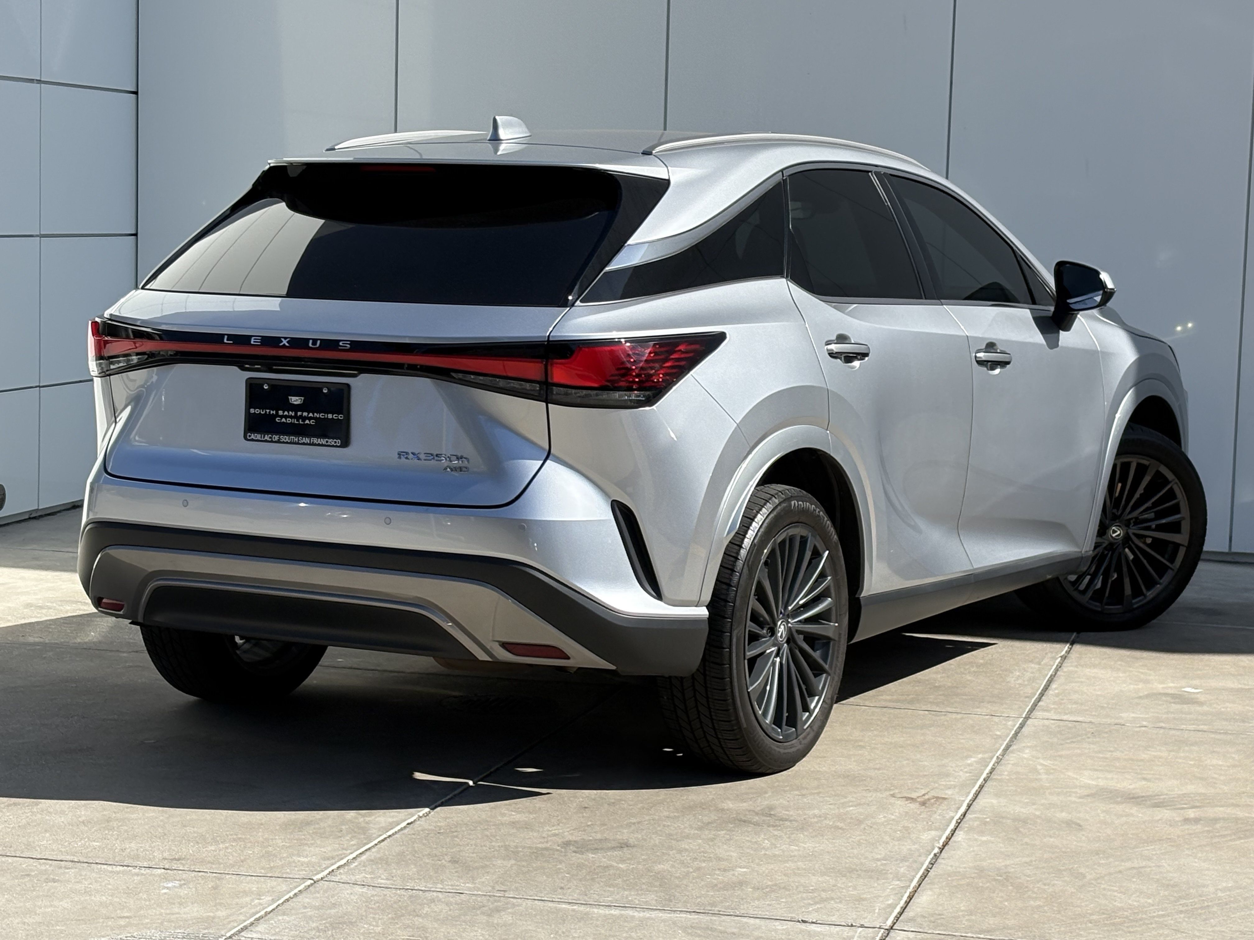 Used 2025 Lexus RX 350h w/ Convenience Package AWD/4WD image 7