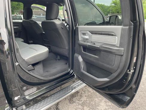 Used 2021 RAM 3500 Big Horn image 23