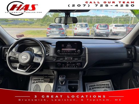 Used 2023 Nissan Pathfinder S AWD/4WD image 16