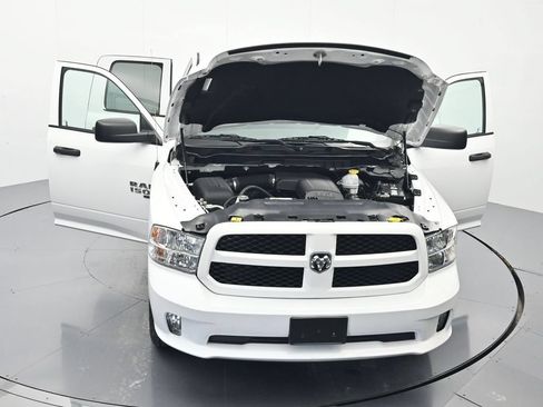 Used 2019 RAM 1500 Express AWD/4WD image 44