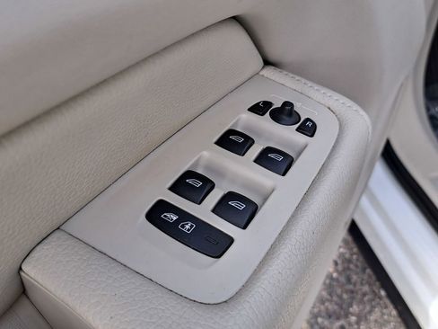 Used 2020 Volvo XC60 T5 Inscription w/ Protection Package image 21