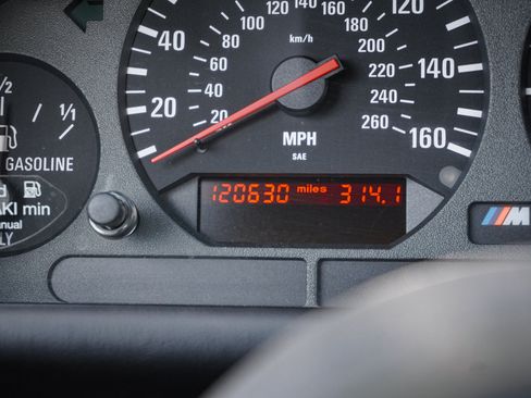 Used 1998 BMW M3 Coupe RWD image 24
