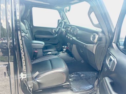 Used 2019 Jeep Wrangler Unlimited Rubicon AWD/4WD image 14