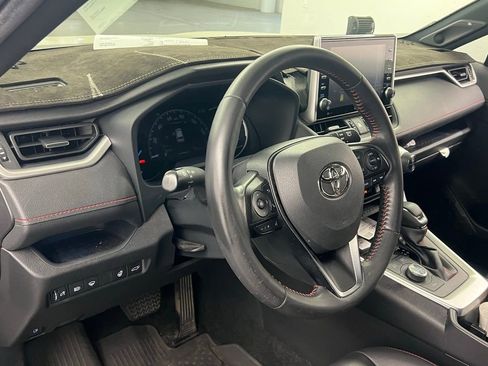 Used 2022 Toyota RAV4 XSE w/ Weather Package image 7