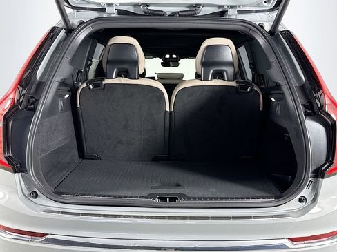 New 2026 Volvo XC90 T8 Plus w/ Protection Package Premier AWD/4WD image 28