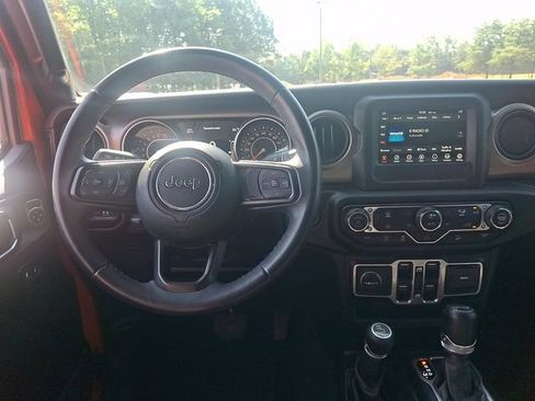 Used 2018 Jeep Wrangler Unlimited Sport S AWD/4WD image 11