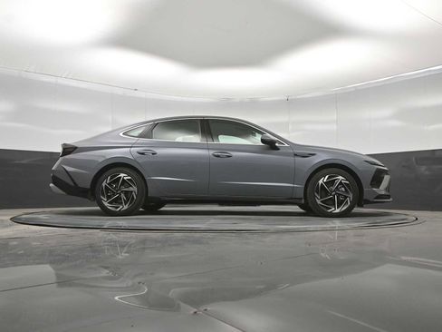 New 2026 Hyundai Sonata SEL FWD image 39