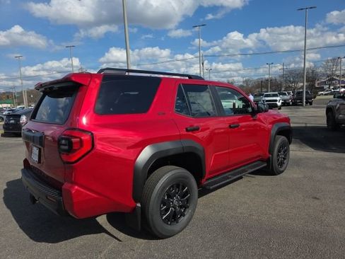 New 2026 Toyota 4Runner SR5 image 4