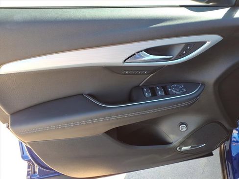 Certified 2024 Buick Envision Avenir image 17