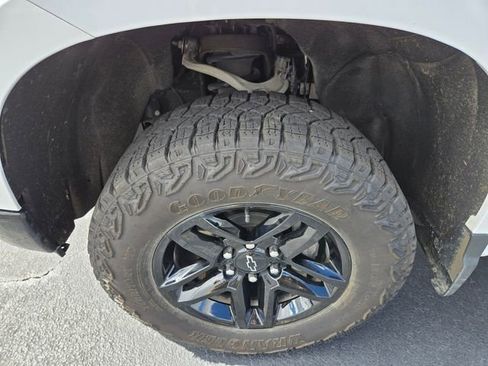 Used 2025 Chevrolet Silverado 1500 Custom Trail Boss image 23