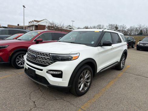 Used 2022 Ford Explorer Limited w/ Equipment Group 301A image 9