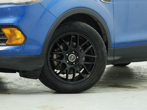Used 2019 Ford Escape S FWD image 3